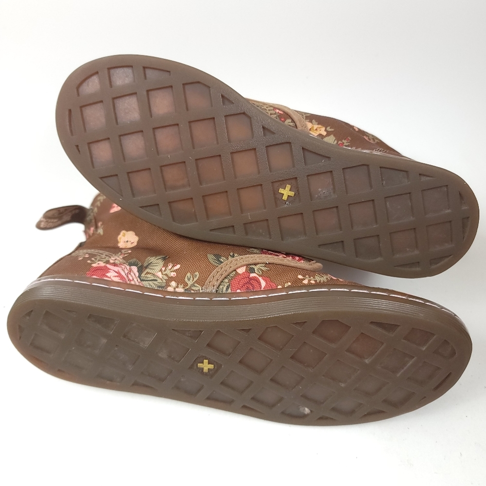 Dr. Martens Shoreditch Victorian Floral Boots - Picture 7 of 12